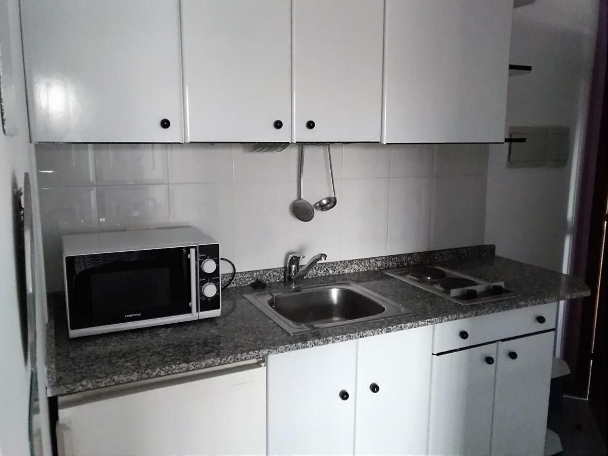 Apartamentos Blanco Y Negro A Guarda Luaran gambar